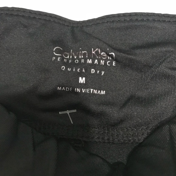 ‼️SOLD OUT‼️ Calvin Klein Performance Leggings - Picture 3 of 5